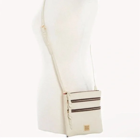 Dooney & Bourke NWT Cream Triple Zip Crossbody